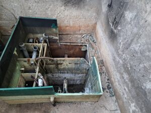 Ремонт горловины септика Юнилос Астра